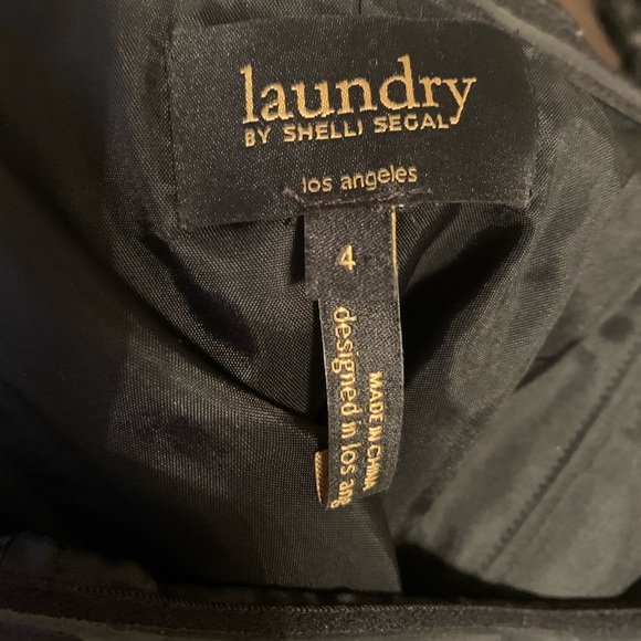 Strapless black mini dress - Picture 4 of 5